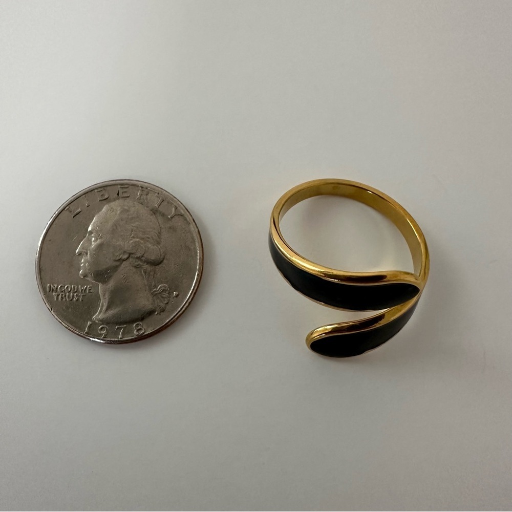 18K‎ Gold Plated Black Geometric Open Ring - Picture 4 of 4